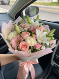 Ramo de Lirios con Rosas